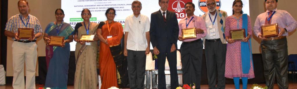 Chief Guests with Best Papers and Rejuvidea Awardees at Valedictory Function of National Seminar